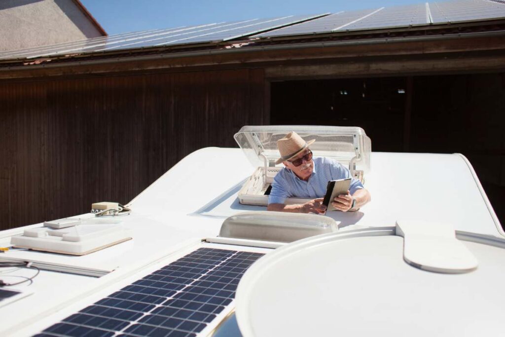 Placas solares para autocaravanas, todo lo que tienes que saber